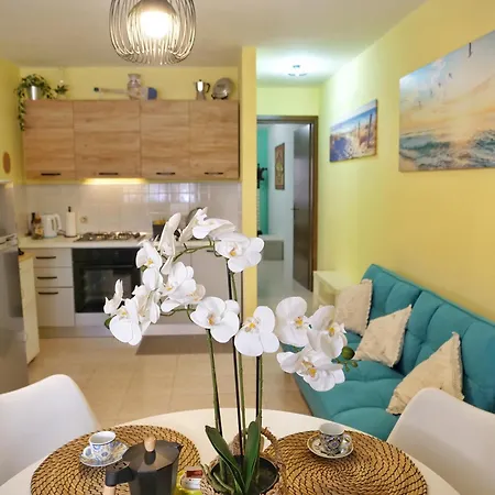 Casa Zuliani - Bilocale In Costa Azzurra * غرادو