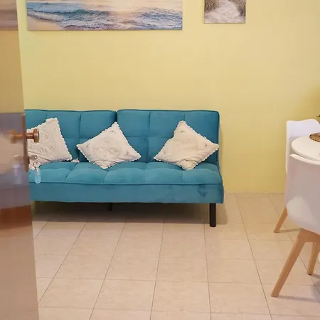 Casa Zuliani - Bilocale In Costa Azzurra Градо